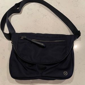 Lululemon Saddle Bag